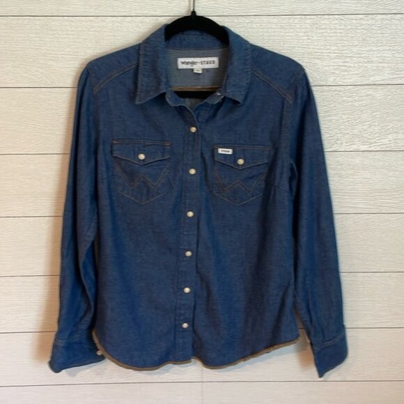 Wrangler +Staud Women's Denim Pearl Snap western cowboy button down sz Medium - Picture 1 of 14